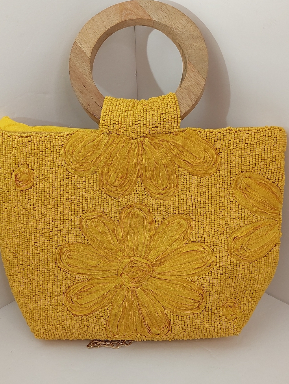 Lulu's Stay Chic Yellow Beaded Wooden Circle Handle Bag - Picture 6 of 14